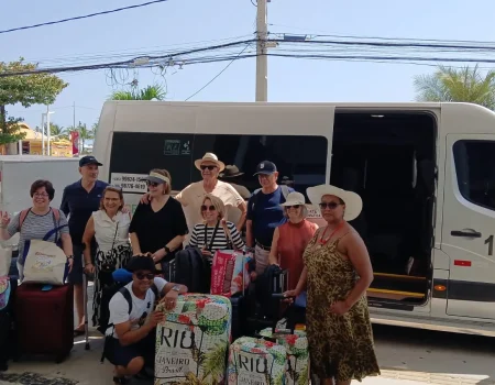 Grupo de Turistas em viagem com a DS