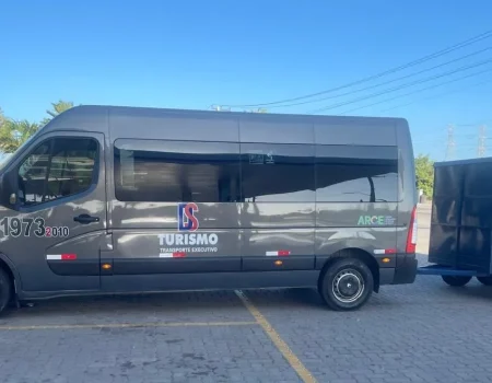 Van com Carretinha